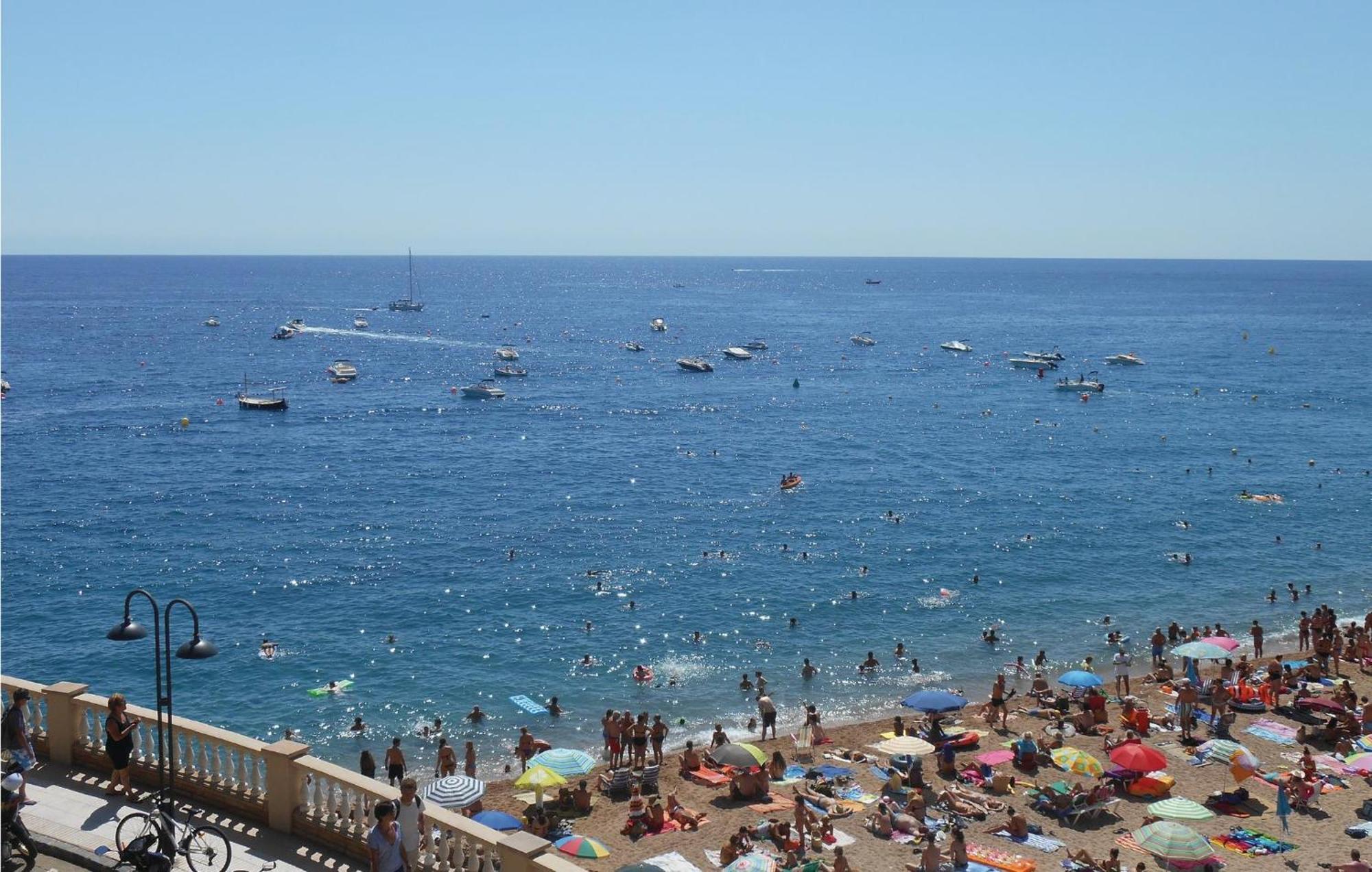 3 Bedroom Gorgeous Apartment In Tossa De Mar Zewnętrze zdjęcie