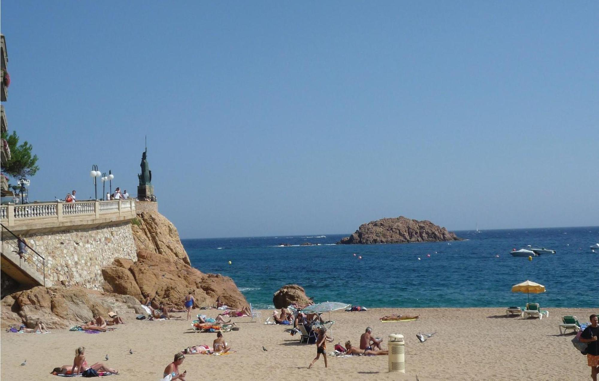 3 Bedroom Gorgeous Apartment In Tossa De Mar Zewnętrze zdjęcie